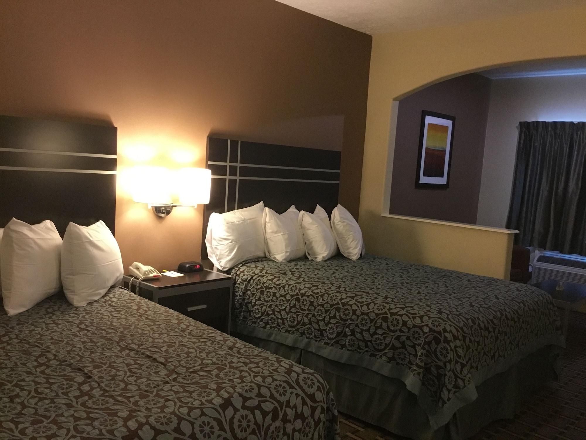 Days Inn & Suites By Wyndham Houston North - Спринг Екстериор снимка